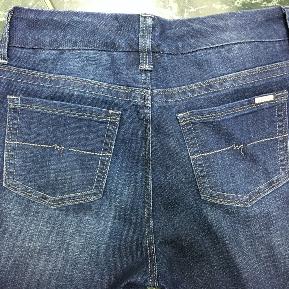 Jean - Picture 3 of 4